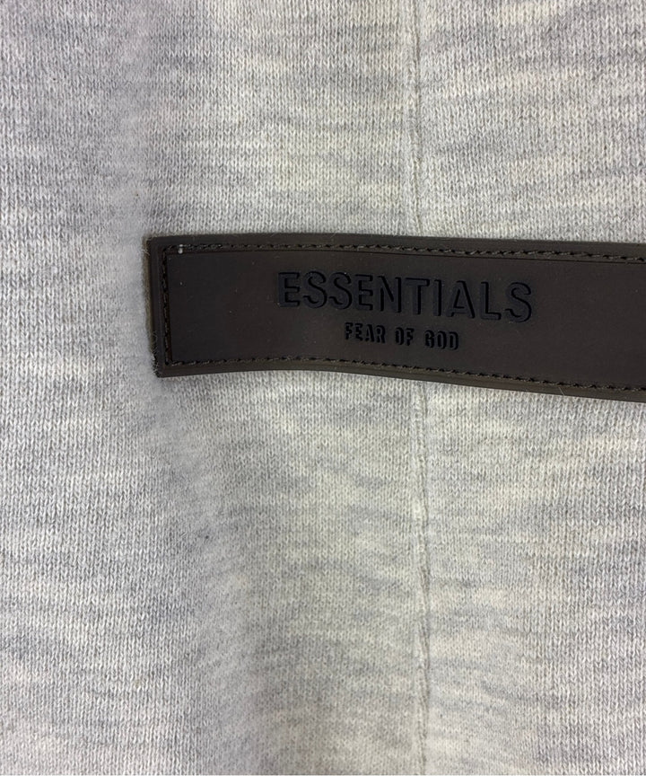 Fear of God ESSENTIALS กางเกงขาสั้น