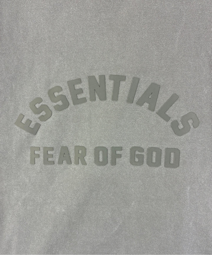 Fear of God ESSENTIALS เสื้อยืด/เสื้อท็อปส์