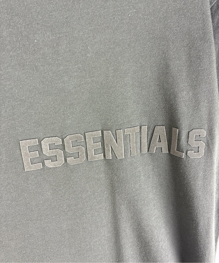 Fear of God ESSENTIALS เสื้อยืด/เสื้อท็อปส์