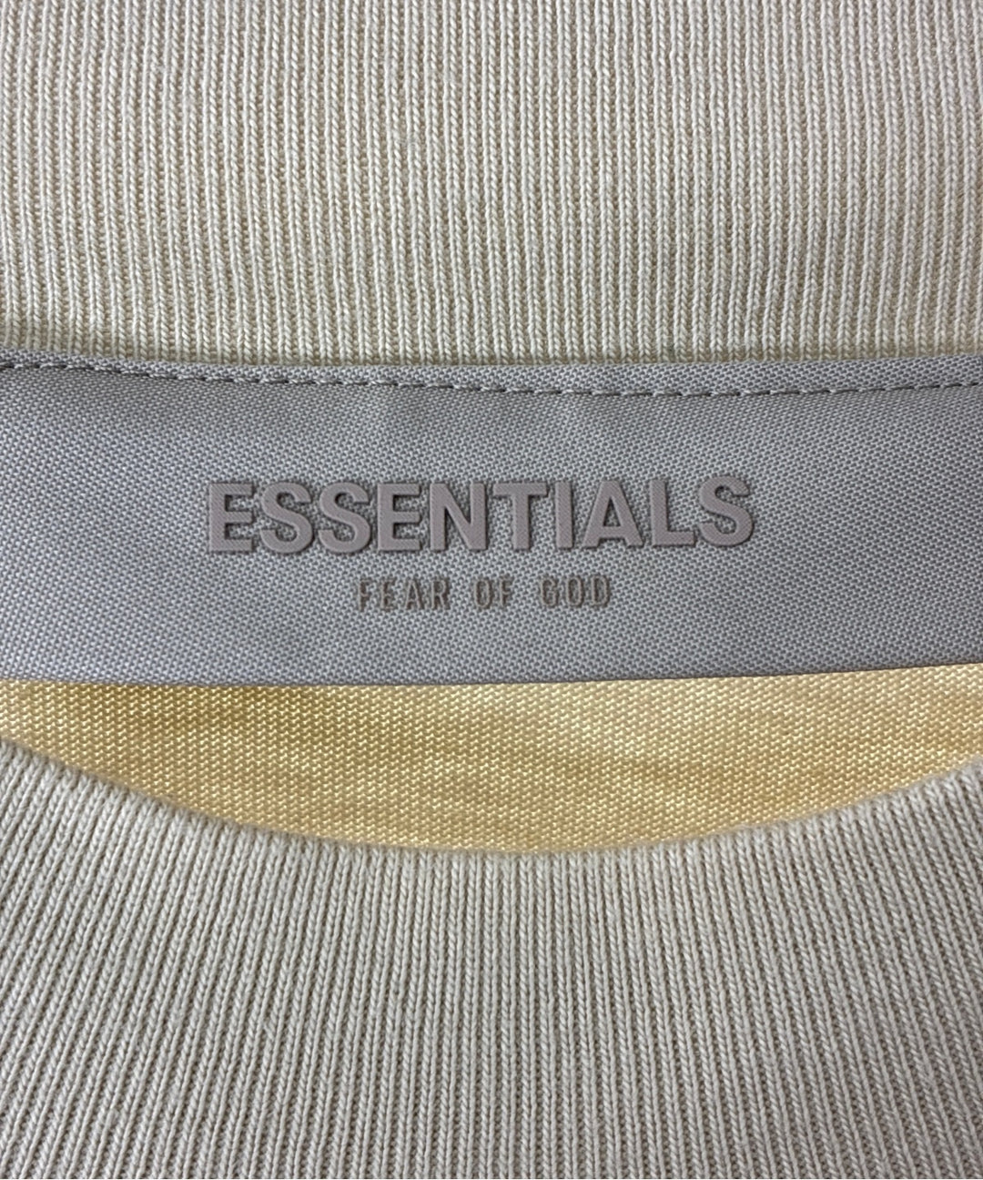Fear of God ESSENTIALS เสื้อยืด/เสื้อท็อปส์