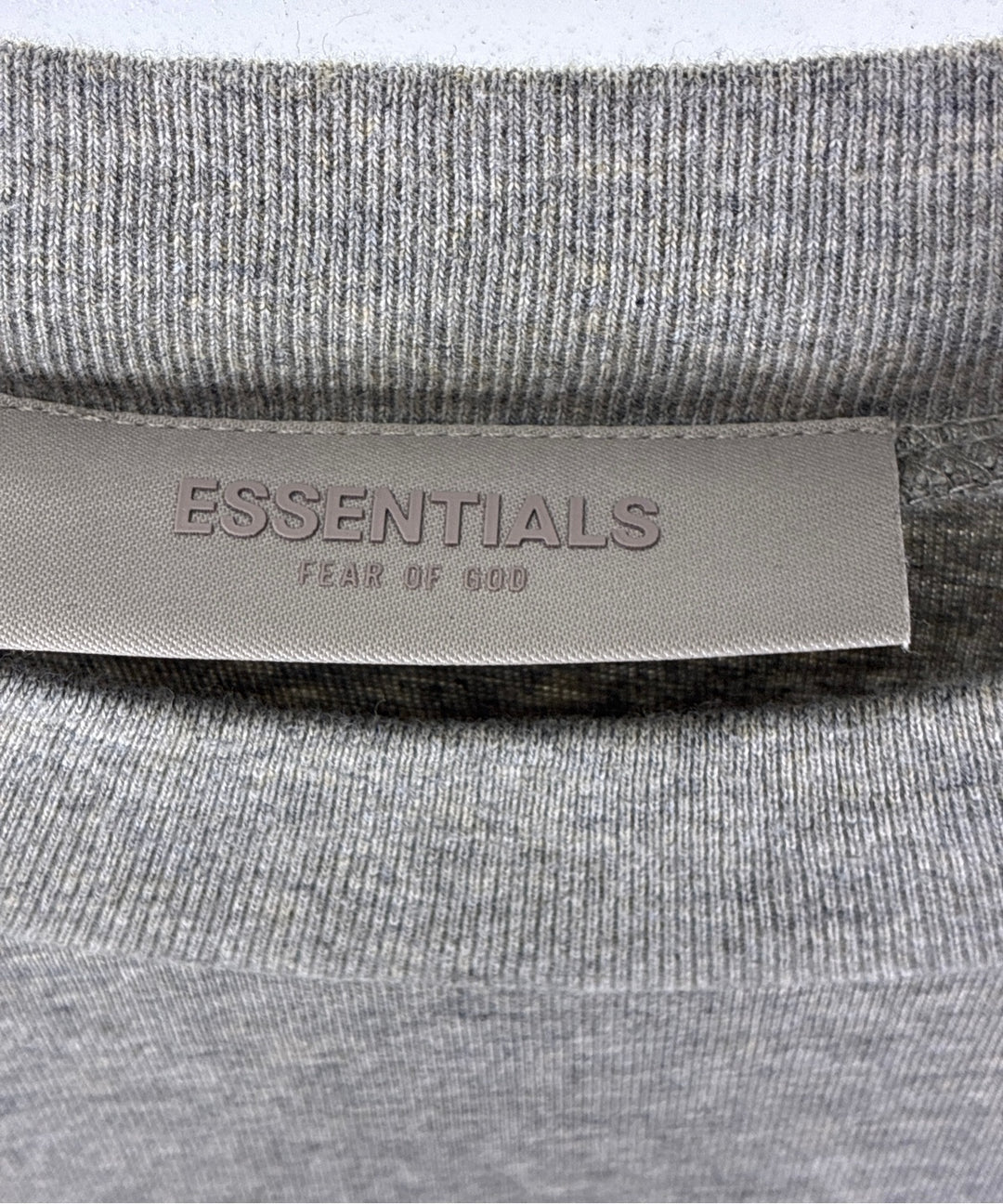 Fear of God ESSENTIALS เสื้อยืด/เสื้อท็อปส์