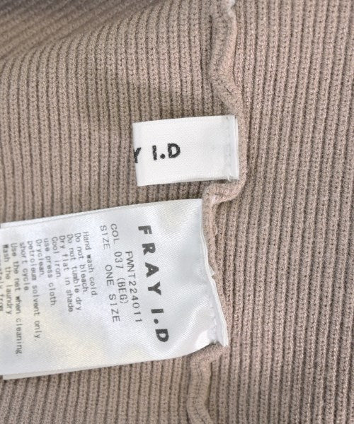 FRAY I.D เสื้อกันหนาว