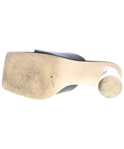 FRAY I.D รองเท้าแตะ