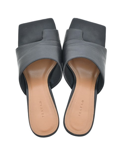 FRAY I.D รองเท้าแตะ