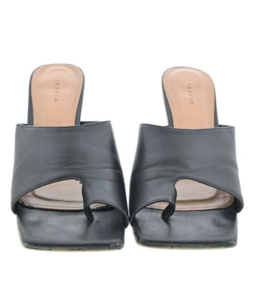 FRAY I.D รองเท้าแตะ