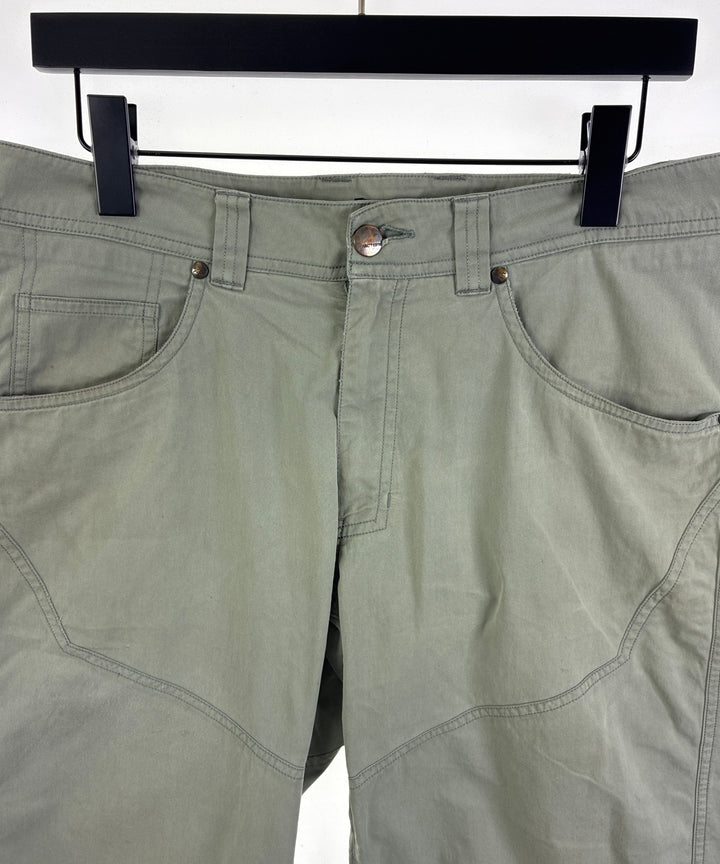 ARC'TERYX กางเกงขาสั้น