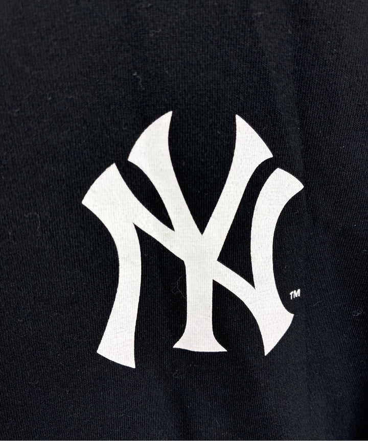 NEW ERA เสื้อยืด/เสื้อท็อปส์