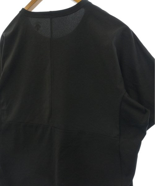 DESCENTE เสื้อยืด/เสื้อท็อปส์