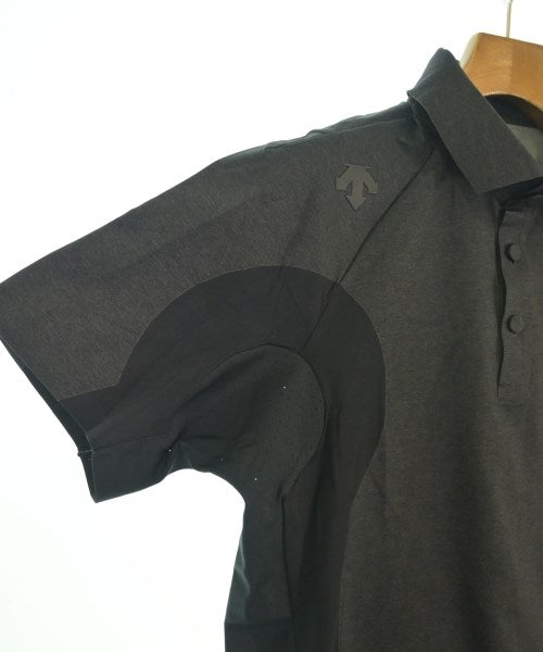 DESCENTE เสื้อยืด/เสื้อท็อปส์