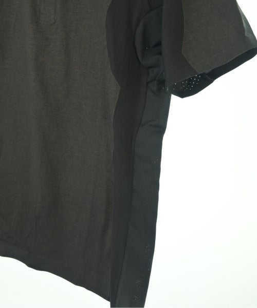 DESCENTE เสื้อยืด/เสื้อท็อปส์