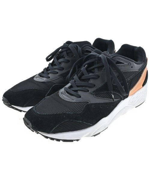 IL BISONTE รองเท้าผ้าใบ