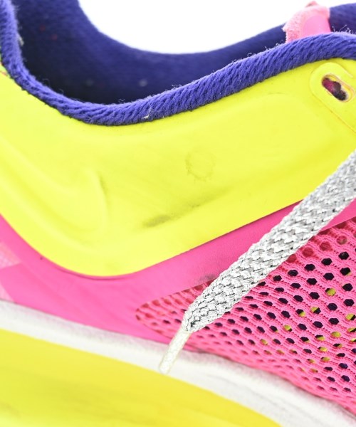 NIKE รองเท้าผ้าใบ