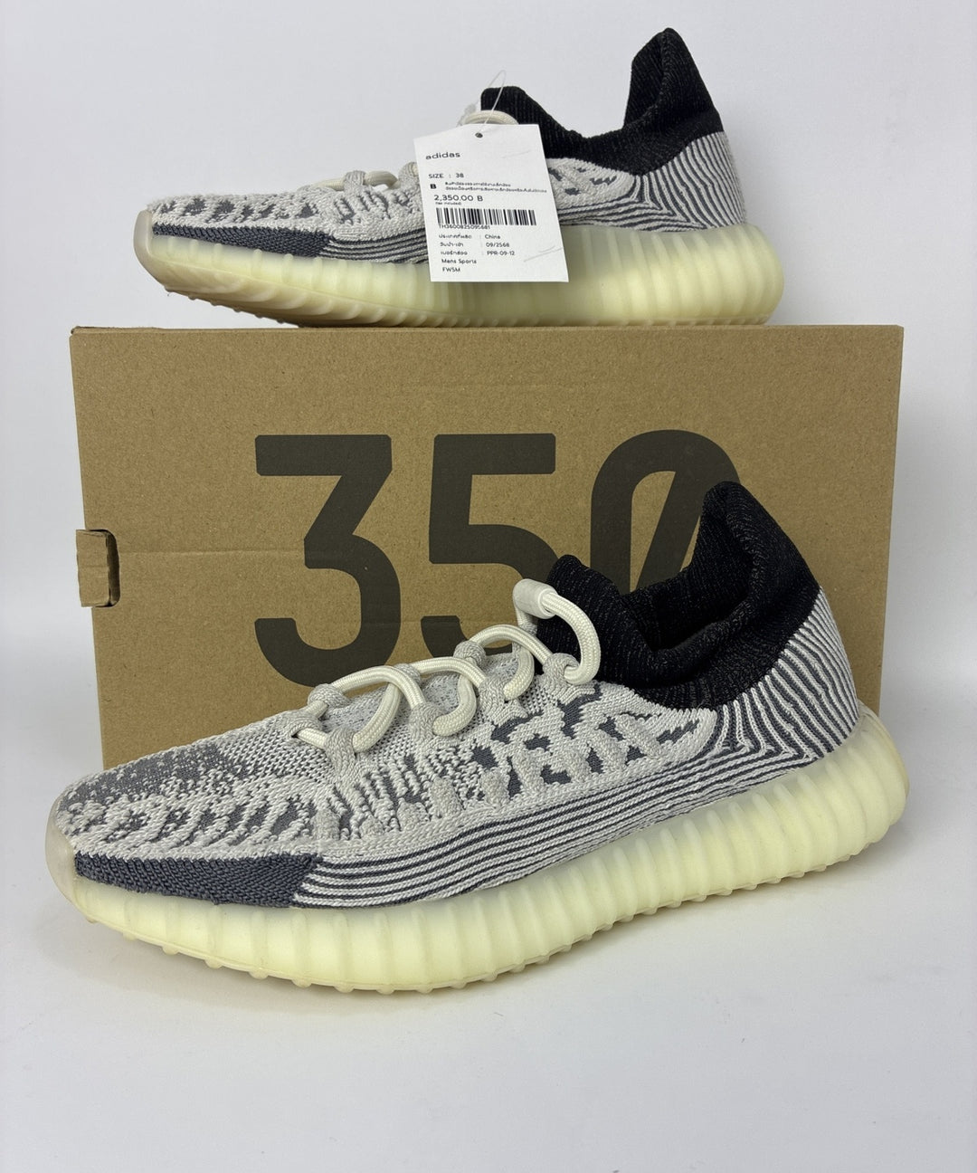 adidas รองเท้าผ้าใบ