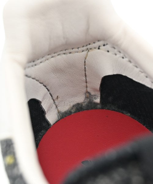 adidas รองเท้าผ้าใบ