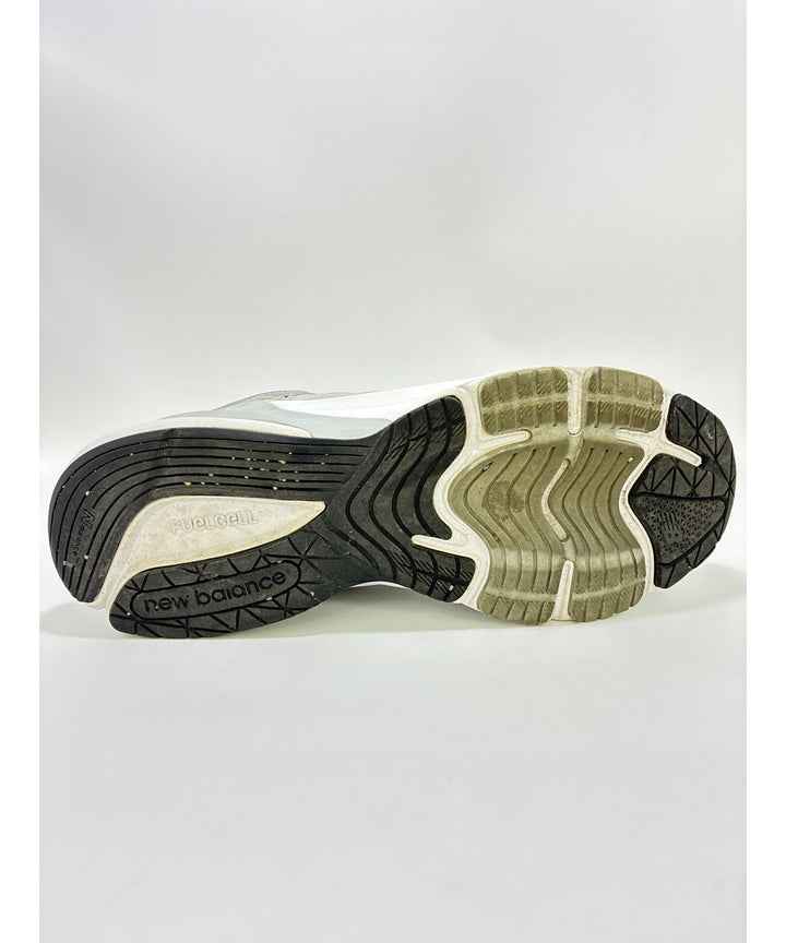 New Balance รองเท้าผ้าใบ