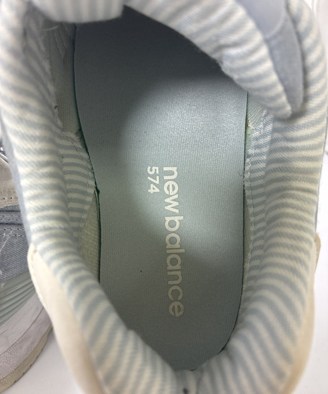 New Balance รองเท้าผ้าใบ