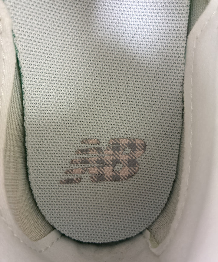 New Balance รองเท้าผ้าใบ