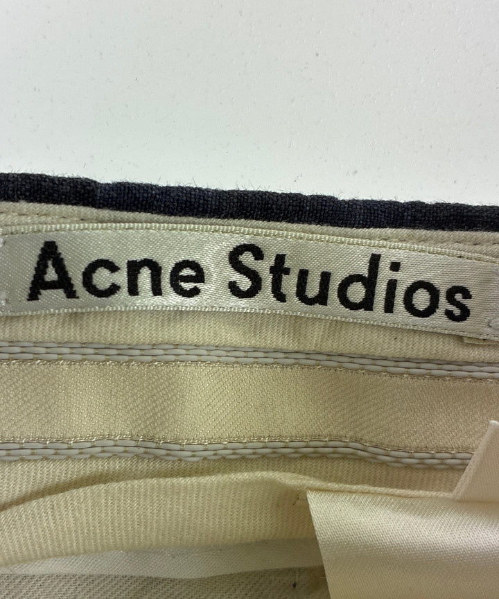 Acne Studios ชิโน่