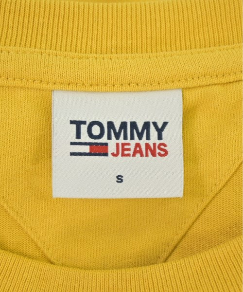 TOMMY JEANS เสื้อยืด/เสื้อท็อปส์