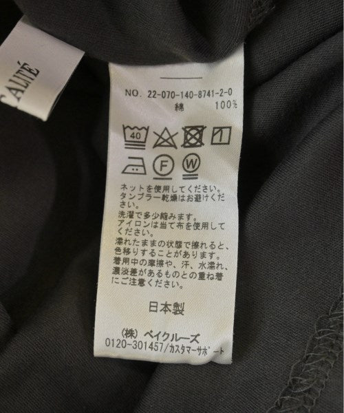 La TOTALITE เสื้อยืด/เสื้อท็อปส์