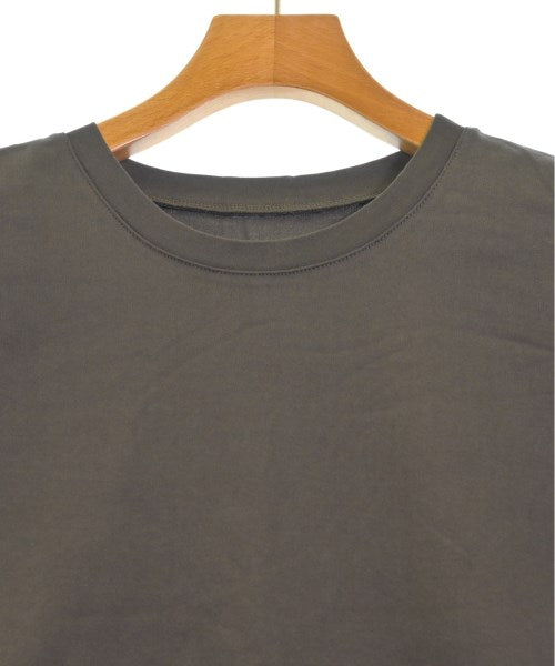 La TOTALITE เสื้อยืด/เสื้อท็อปส์