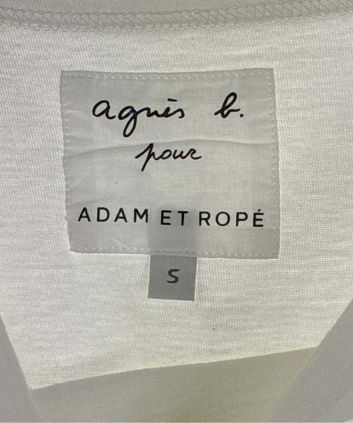 Agnes b. เสื้อกล้าม