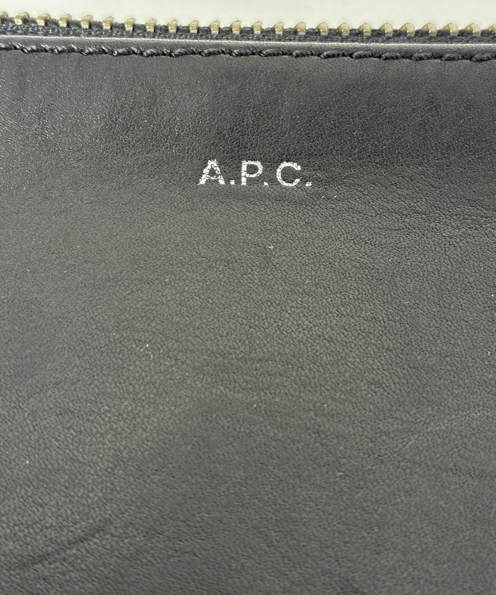 A.P.C. กระเป๋า