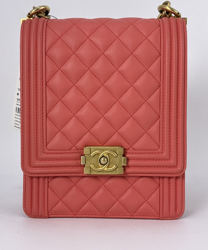 CHANEL กระเป๋าสะพาย