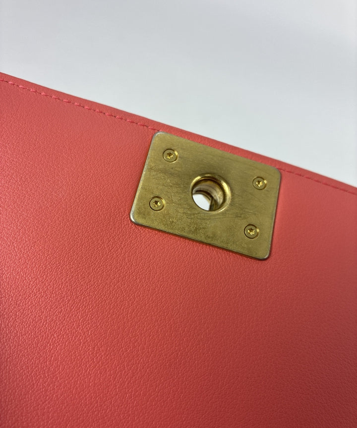 CHANEL กระเป๋าสะพาย