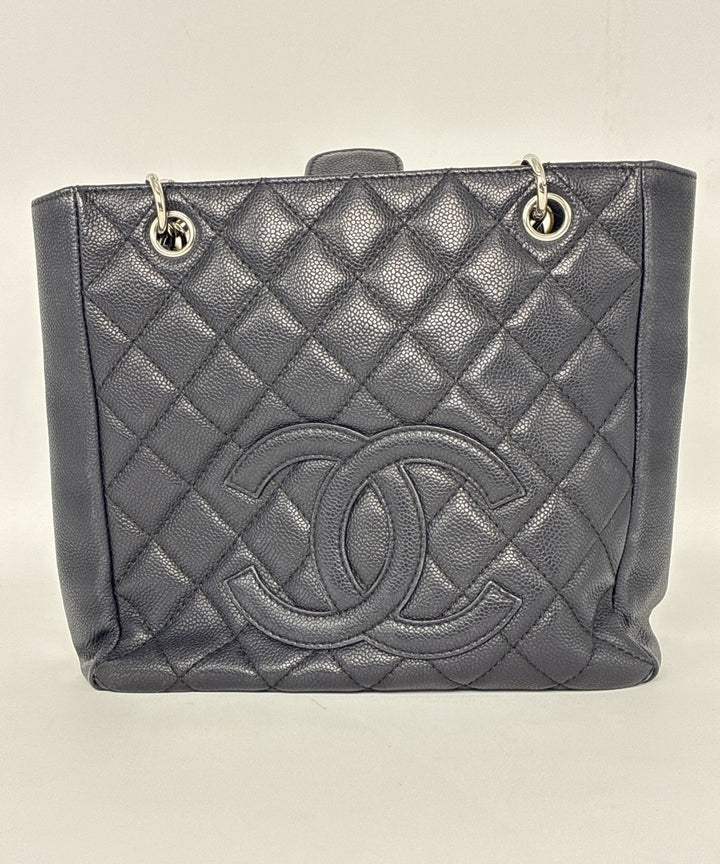 CHANEL กระเป๋าถือขนาดใหญ่