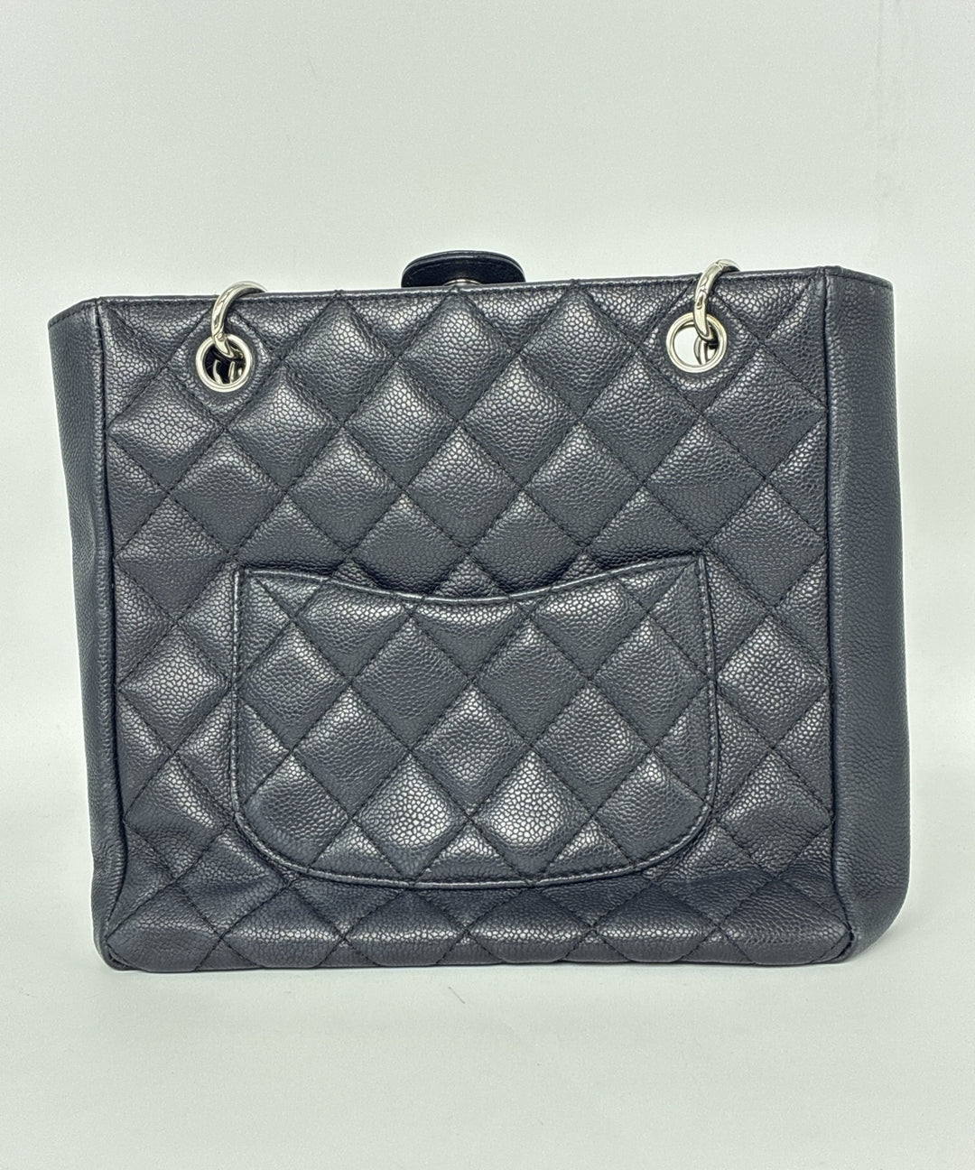 CHANEL กระเป๋าถือขนาดใหญ่