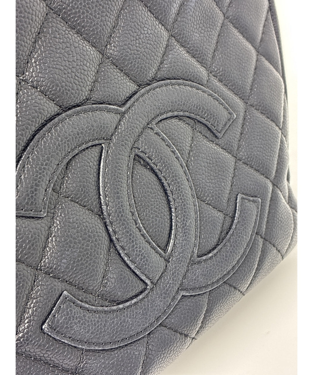 CHANEL กระเป๋าถือขนาดใหญ่