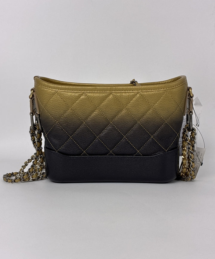 CHANEL กระเป๋าสะพาย