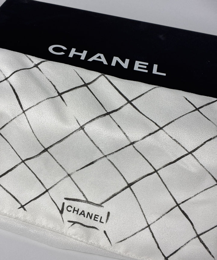 CHANEL กระเป๋าสะพาย