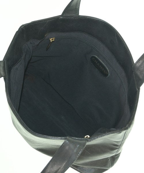 CHANEL กระเป๋าถือขนาดใหญ่