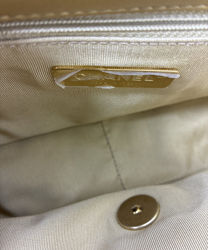 CHANEL กระเป๋าสะพาย