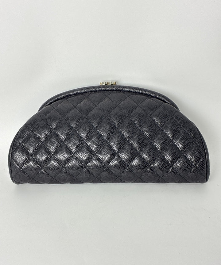 CHANEL คลัตช์