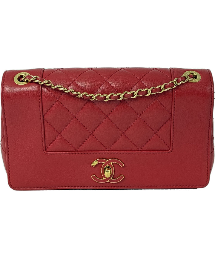 CHANEL กระเป๋าสะพาย
