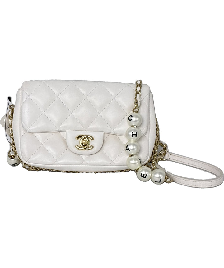 CHANEL กระเป๋าสะพาย
