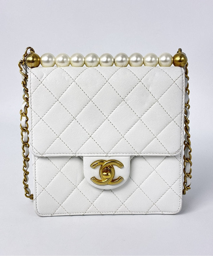 CHANEL กระเป๋าสะพาย