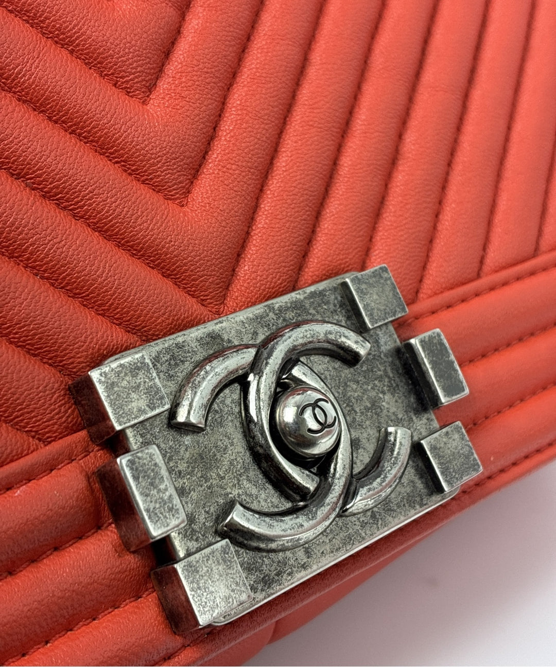 CHANEL กระเป๋าสะพาย