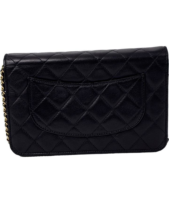 CHANEL กระเป๋าสะพาย