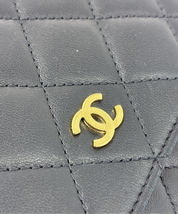 CHANEL กระเป๋าสะพาย