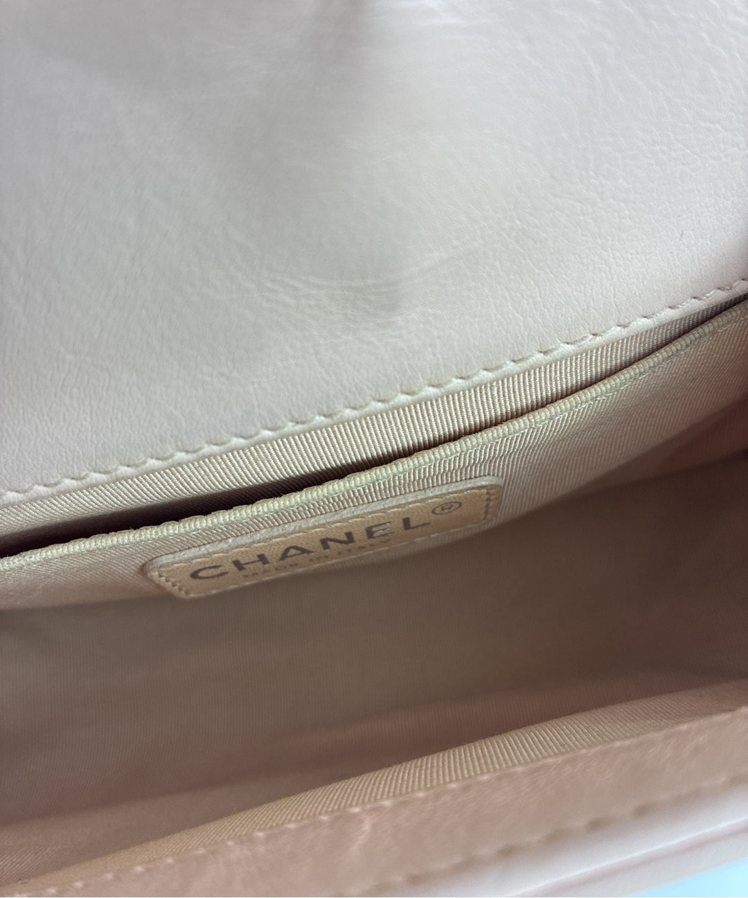 CHANEL กระเป๋าสะพาย