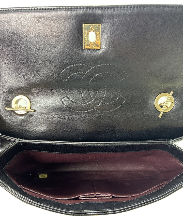 CHANEL กระเป๋าสะพาย