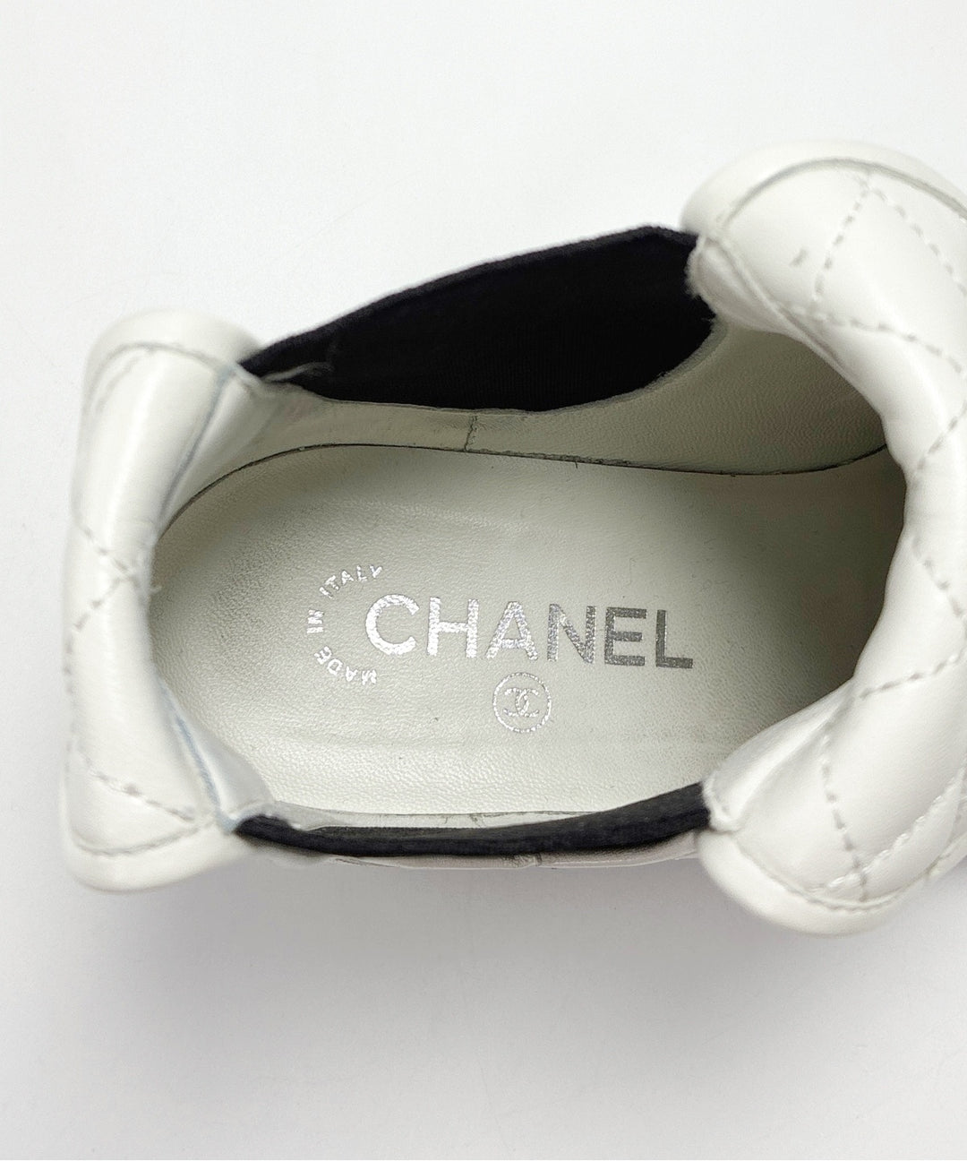 CHANEL รองเท้าบูท