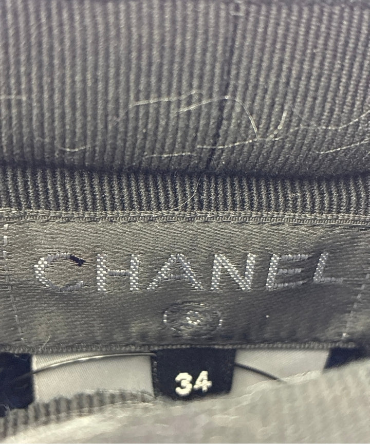 CHANEL กระโปรงยาวถึงเข่า