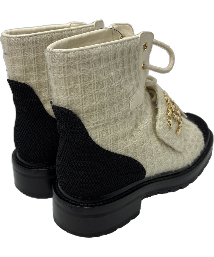 CHANEL รองเท้าบูท