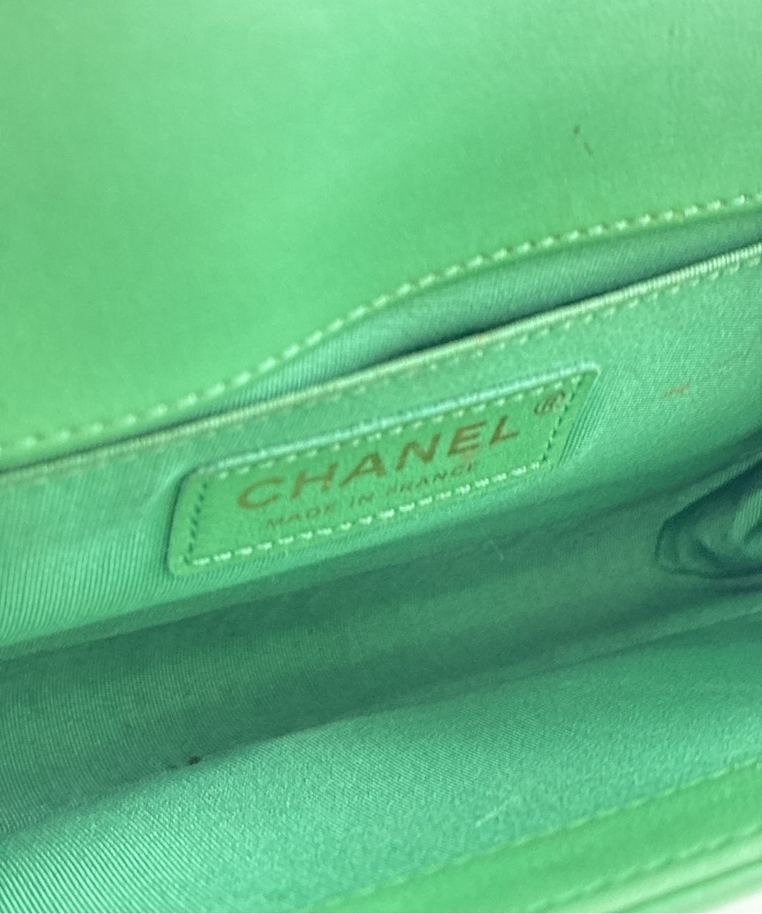 CHANEL กระเป๋าสะพาย