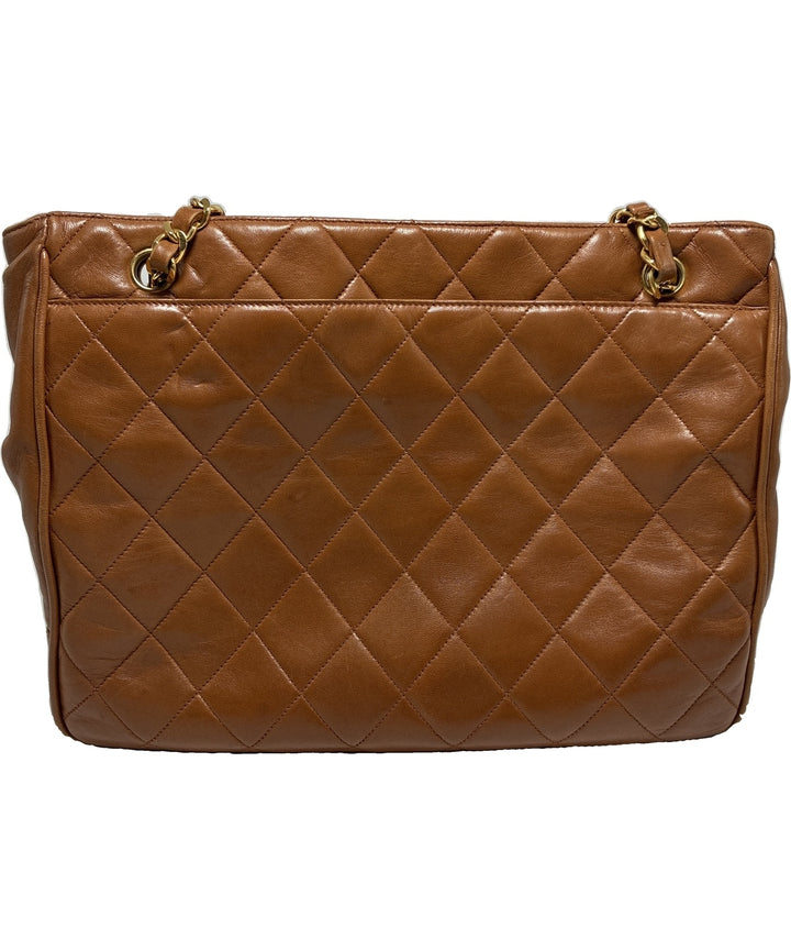CHANEL กระเป๋าถือขนาดใหญ่